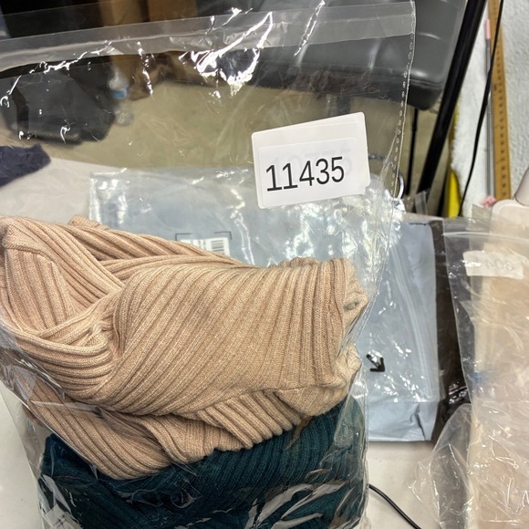 Abercrombie & Fitch Ribbed Wrap Crop Sweaters Women's L Mocha Teal Lot of 2 - Picture 10 of 10